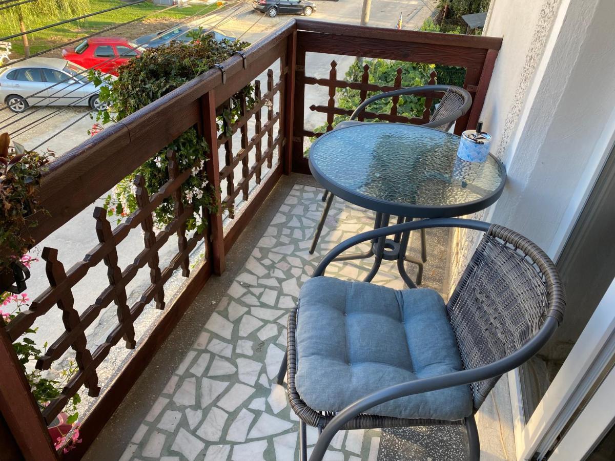 Apartament Mansarda Apartment Curtea De Arges Bagian luar foto